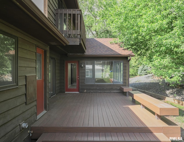 3 Wildwood Trl, Bettendorf, IA 52722 - view of wooden terrace