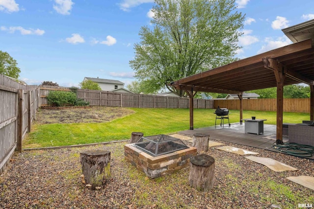 510 W Pinehurst Dr, Eldridge, IA 52748 - view of yard with a fire pit and a patio area