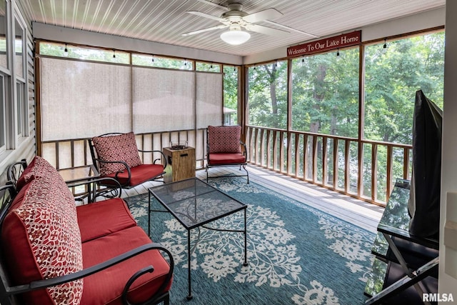 605 Lakeshore Dr S, Goreville, IL 62939 - sunroom featuring a ceiling fan and an outdoor living space