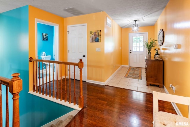 605 Lakeshore Dr S, Goreville, IL 62939 - entrance foyer with hardwood / wood-style floors and baseboards