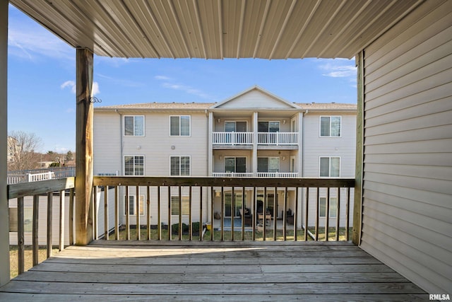 3814 Creek Hill Dr, Bettendorf, IA 52722 - view of wooden terrace