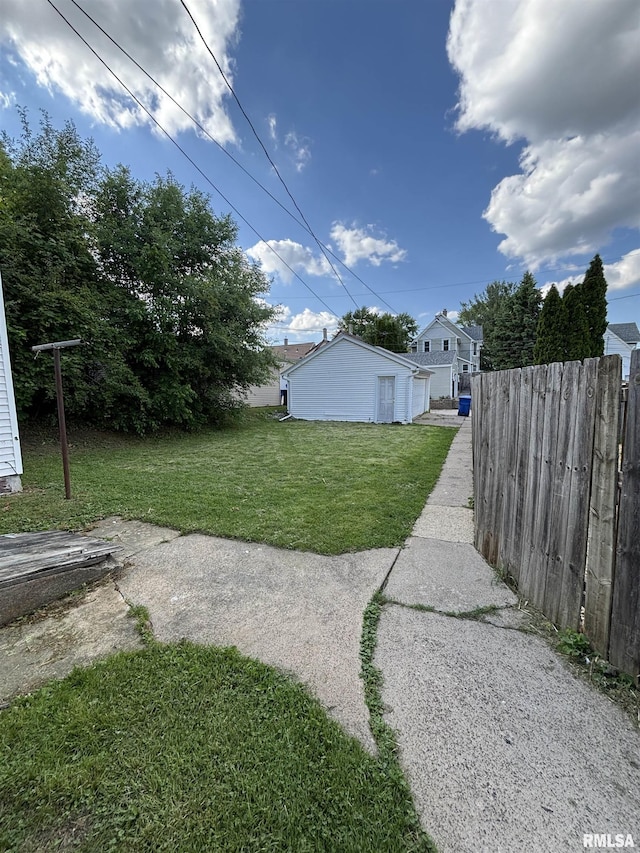 837 19th Ave, Moline, IL 61265 - view of yard