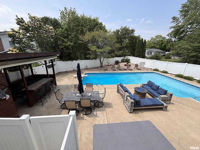 462 Circle Dr, Kewanee, IL 61443 - view of pool with a fenced backyard, a patio, and outdoor lounge area