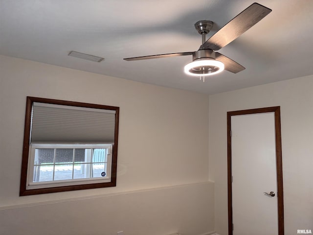 462 Circle Dr, Kewanee, IL 61443 - unfurnished room with a ceiling fan