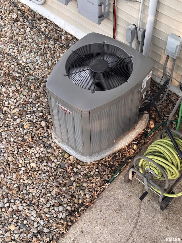 462 Circle Dr, Kewanee, IL 61443 - exterior view of central air condition unit