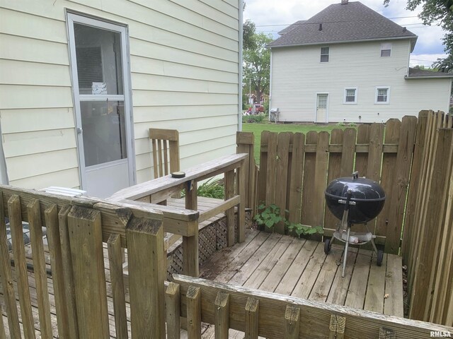 1424 29th Ave, Moline, IL 61265 - wooden terrace with grilling area
