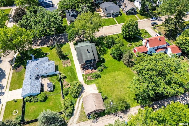924 Brown St, Bettendorf, IA 52722 - aerial perspective of suburban area