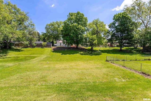 1119 14th St, Bettendorf, IA 52722 - view of yard