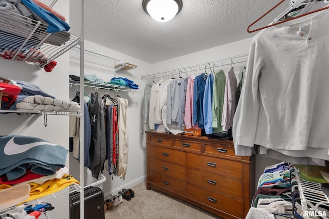 1625 W 71st St, Davenport, IA 52806 - walk in closet with light colored carpet