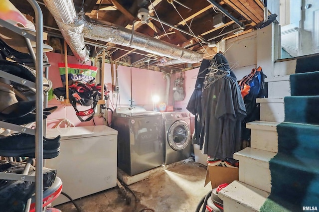 3414 Fillmore Ln, Davenport, IA 52806 - unfinished below grade area with washer and dryer and refrigerator