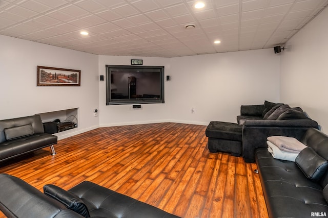 1404 Belle Terre Ct, Herrin, IL 62948 - living room featuring recessed lighting, baseboards, and wood finished floors