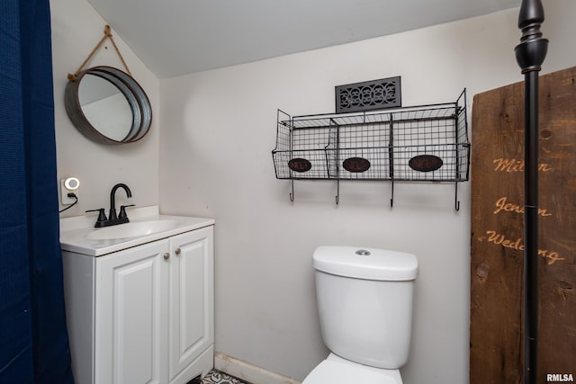 521 E Park St, Geneseo, IL 61254 - bathroom featuring toilet and vanity