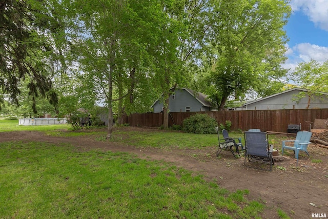 521 E Park St, Geneseo, IL 61254 - view of yard featuring a swimming pool