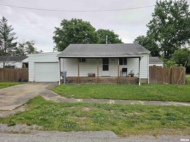 1222 Midway Ct, Marion, IL 62959 - bungalow featuring covered porch, a garage, and driveway