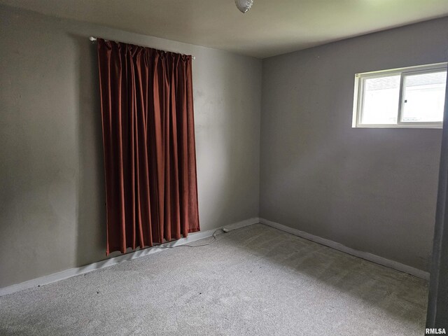 1222 Midway Ct, Marion, IL 62959 - spare room featuring carpet flooring and baseboards