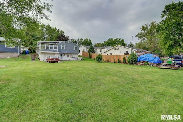 1148 Briarcliff Ln, Clinton, IA 52732 - view of yard