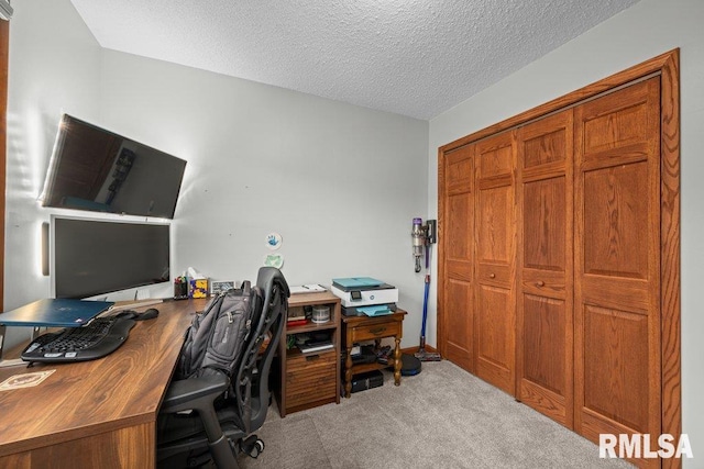 237 Colony Dr, Davenport, IA 52806 - office area with carpet flooring and a textured ceiling