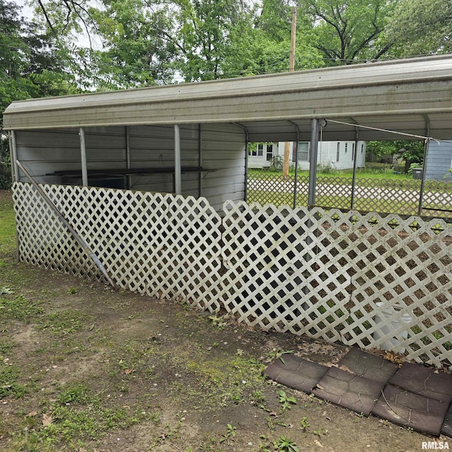 414 S Clayton St, Benton, IL 62812 - view of side of property