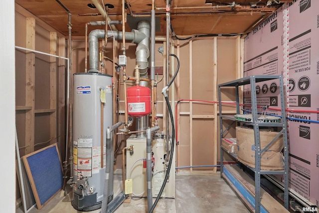 2402 Middle Rd, Davenport, IA 52803 - utilities featuring gas water heater