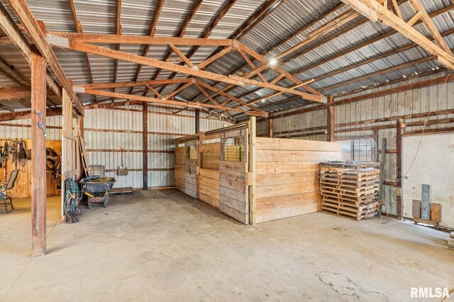 944 45th St, New Boston, IL 61272 - view of horse barn