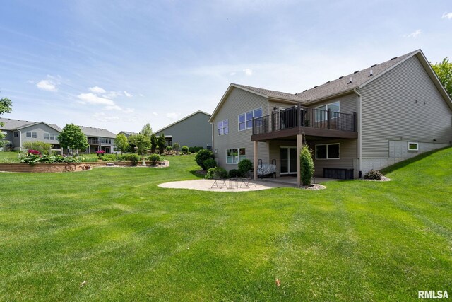 3608 Glengevlin Way, Bettendorf, IA 52722 - back of house with a patio area and a yard
