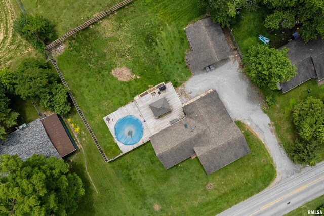 611 E Grand Ave, Carterville, IL 62918 - bird's eye view of a pool area
