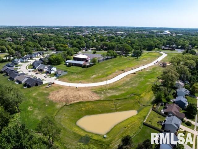 4730 Willow Cir, Davenport, IA 52806 - photo 12