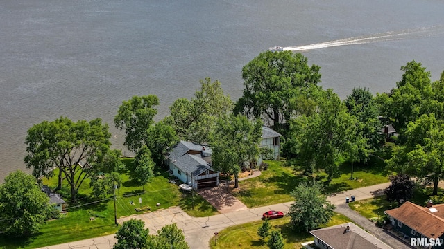 905 1st St, Camanche, IA 52730 - aerial view
