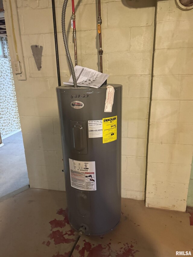 1492 45th St, New Boston, IL 61272 - utilities with water heater