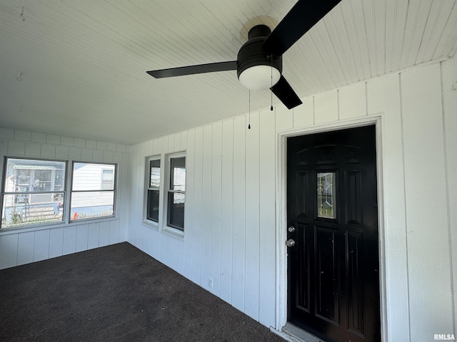 1122 E Colorado St, Davenport, IA 52803 - doorway to property featuring a ceiling fan
