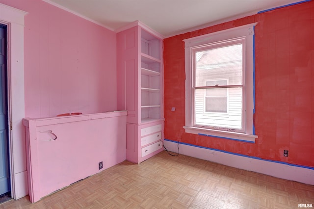 627 5th Ave S, Clinton, IA 52732 - unfurnished room with plenty of natural light
