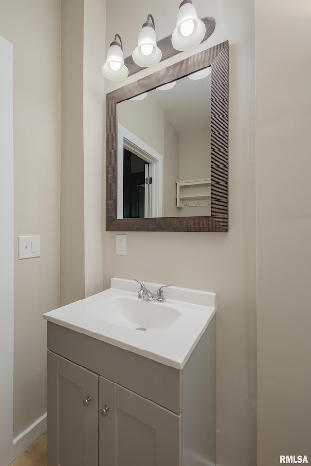 1522 Bridge Ave, Davenport, IA 52803 - bathroom featuring vanity