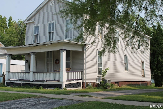 205 W Court St, Cambridge, IL 61238 - view of front of home with covered porch