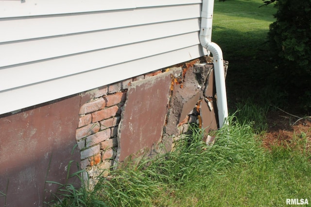 205 W Court St, Cambridge, IL 61238 - exterior view