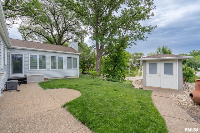 1872 19th Ave, Moline, IL 61265 - view of grassy yard