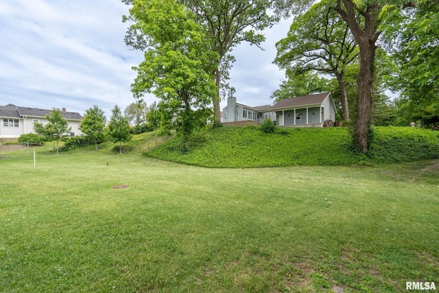 1872 19th Ave, Moline, IL 61265 - view of grassy yard