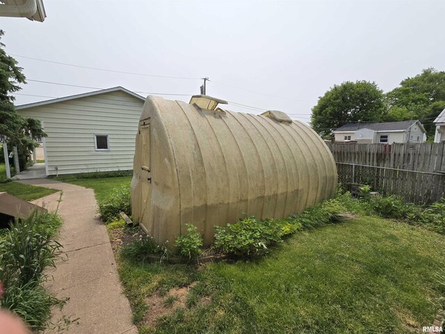 1907 S 15th Ave, Clinton, IA 52732 - view of outdoor structure