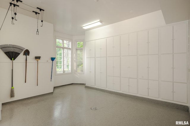 2 Hickory Ct, Rock Island, IL 61201 - view of garage
