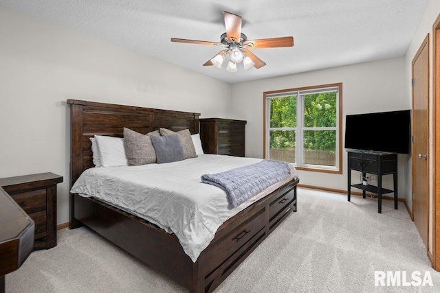 5300 Hillandale Rd, Davenport, IA 52806 - bedroom featuring light colored carpet and ceiling fan