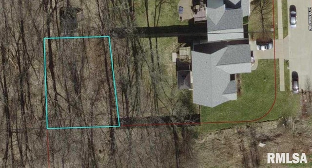 5300 Hillandale Rd, Davenport, IA 52806 - aerial map of property and surrounding area featuring property boundaries highlighted