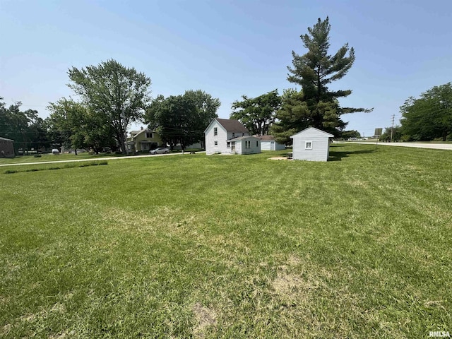 619 Green River St, Colona, IL 61241 - view of grassy yard