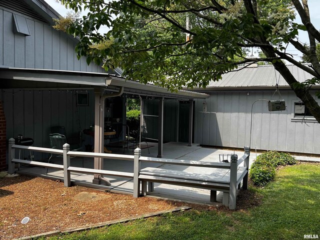 1210 Peterson Ave, Johnston City, IL 62951 - back of house featuring a deck