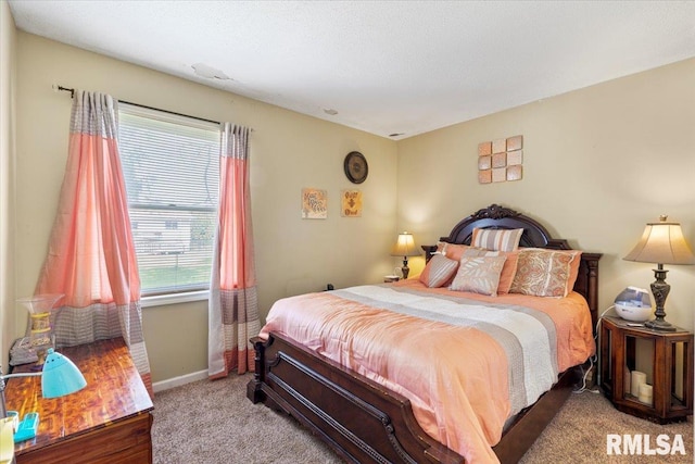 3110 N Pine St, Davenport, IA 52806 - bedroom with light colored carpet and baseboards
