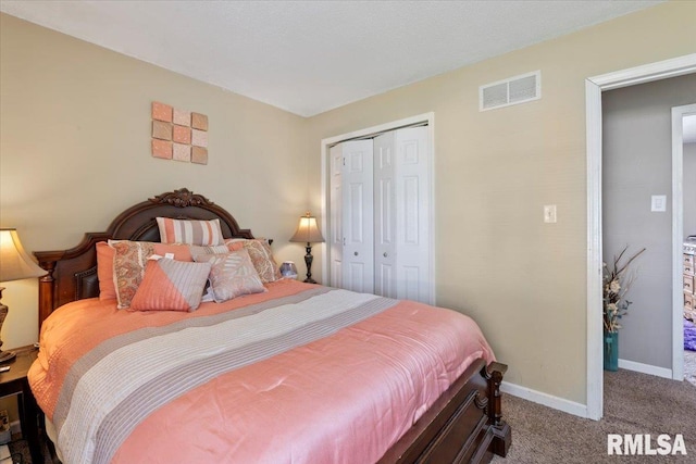 3110 N Pine St, Davenport, IA 52806 - carpeted bedroom featuring a closet and baseboards