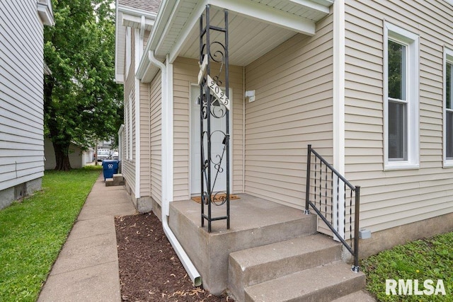 2025 W 3rd St, Davenport, IA 52802 - view of exterior entry