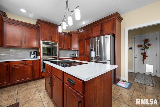 26 Blackstone Cir, Le Claire, IA 52753