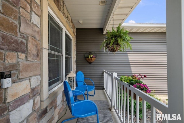 26 Blackstone Cir, Le Claire, IA 52753