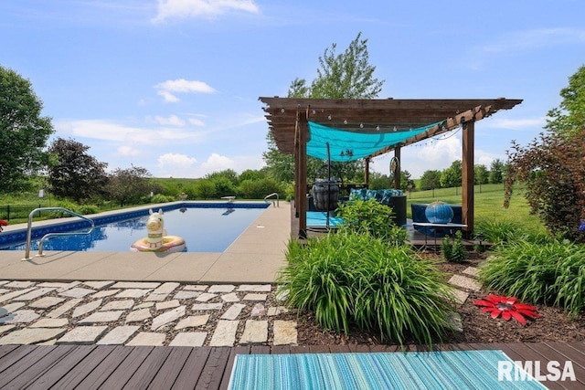 26 Blackstone Cir, Le Claire, IA 52753
