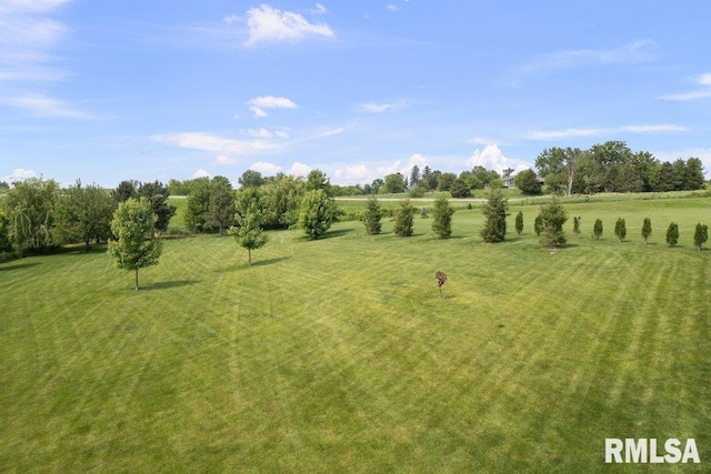 26 Blackstone Cir, Le Claire, IA 52753