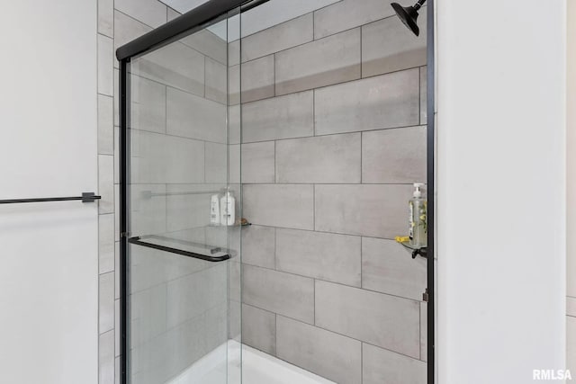 11401 N Joseph St, Dunlap, IL 61525 - full bath with tiled shower